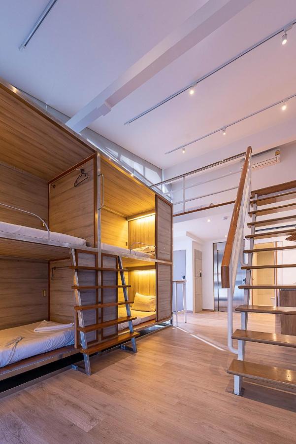 Boxpackers Pratunam Бангкок Экстерьер фото