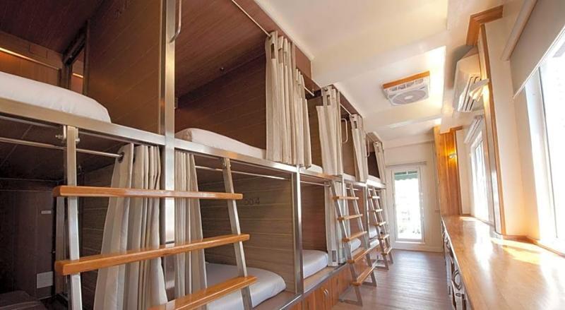 Boxpackers Pratunam Бангкок Экстерьер фото